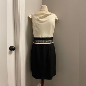 Tahari Sheath Dress size 6. Smoke free.